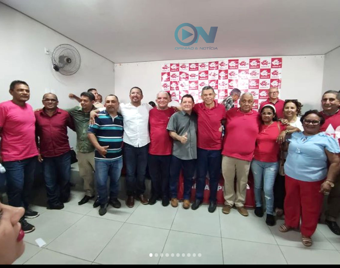 Em dia de filiações, Robert Brown é o nome de Rafael e Lula para a Prefeitura de Barras